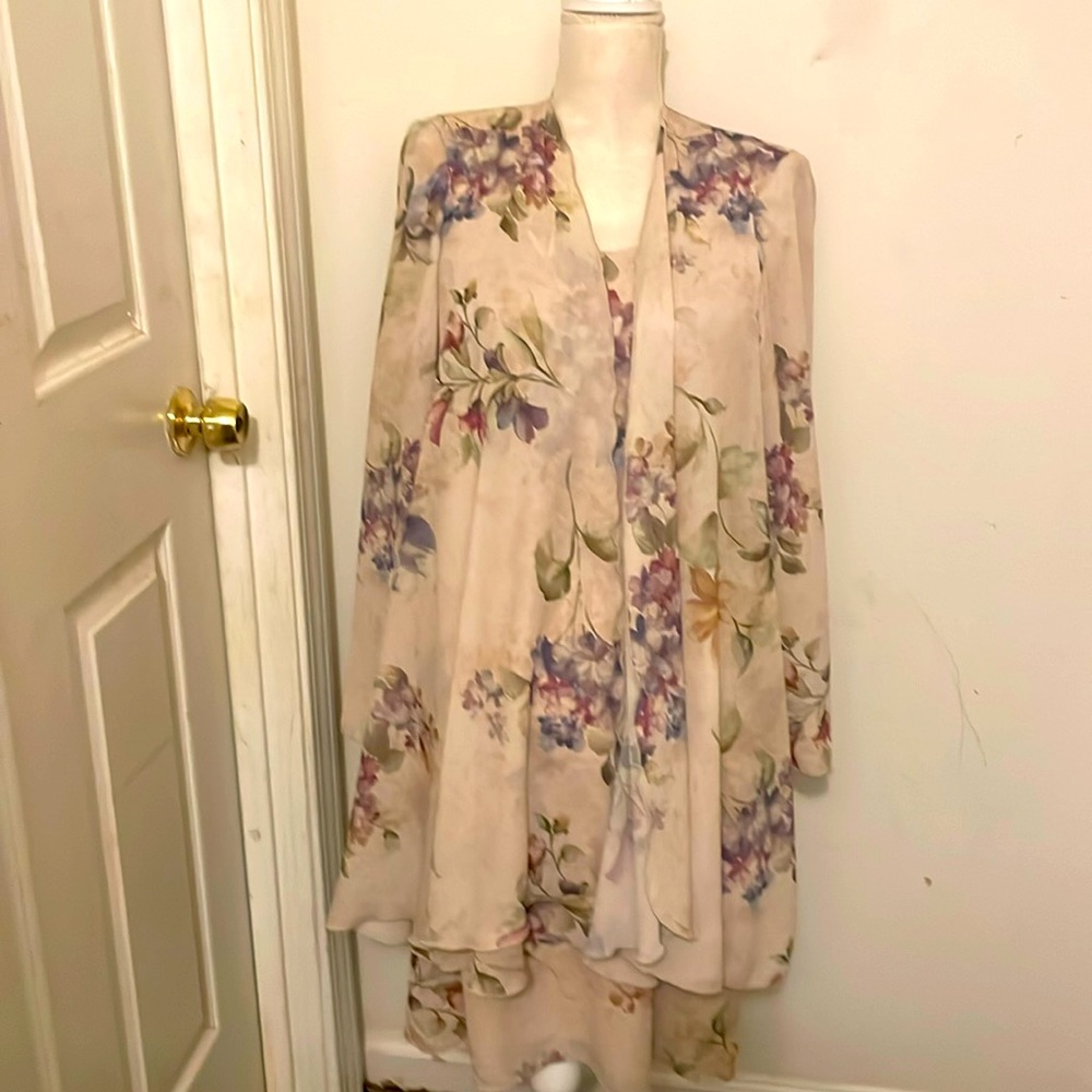 Size 8 dress with jacket soft material beautiful colors